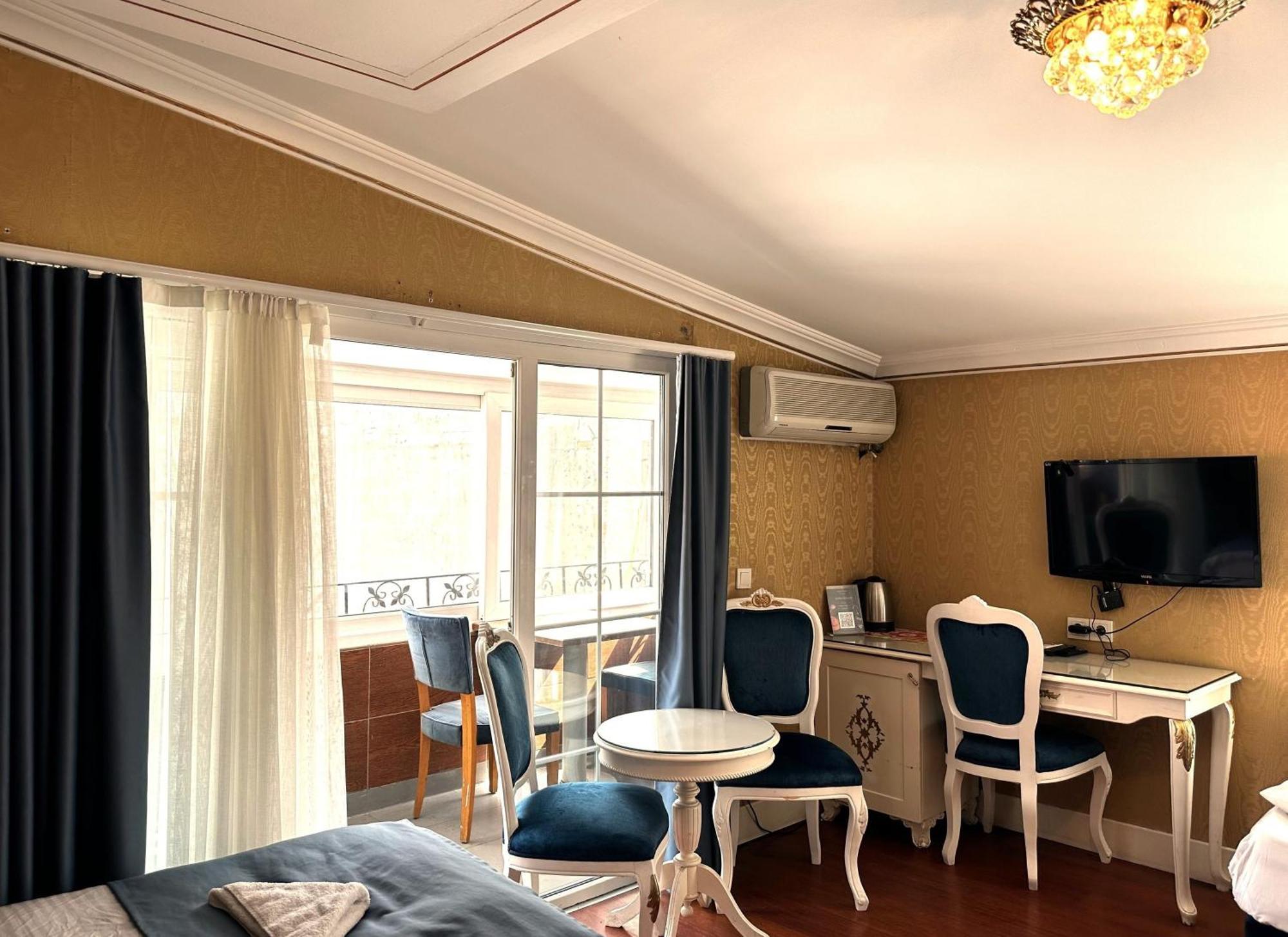The Istanbul Alyon Hotel Taksim Exterior photo