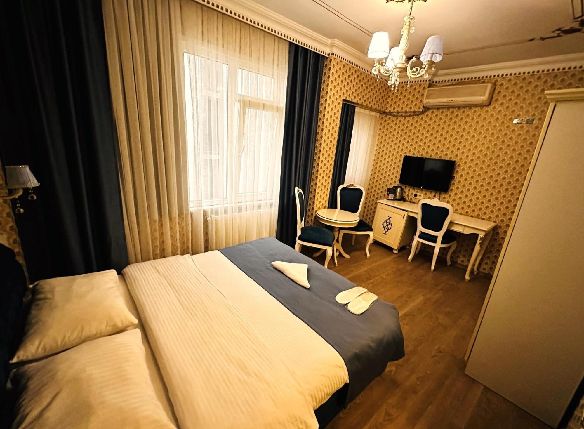 The Istanbul Alyon Hotel Taksim Exterior photo