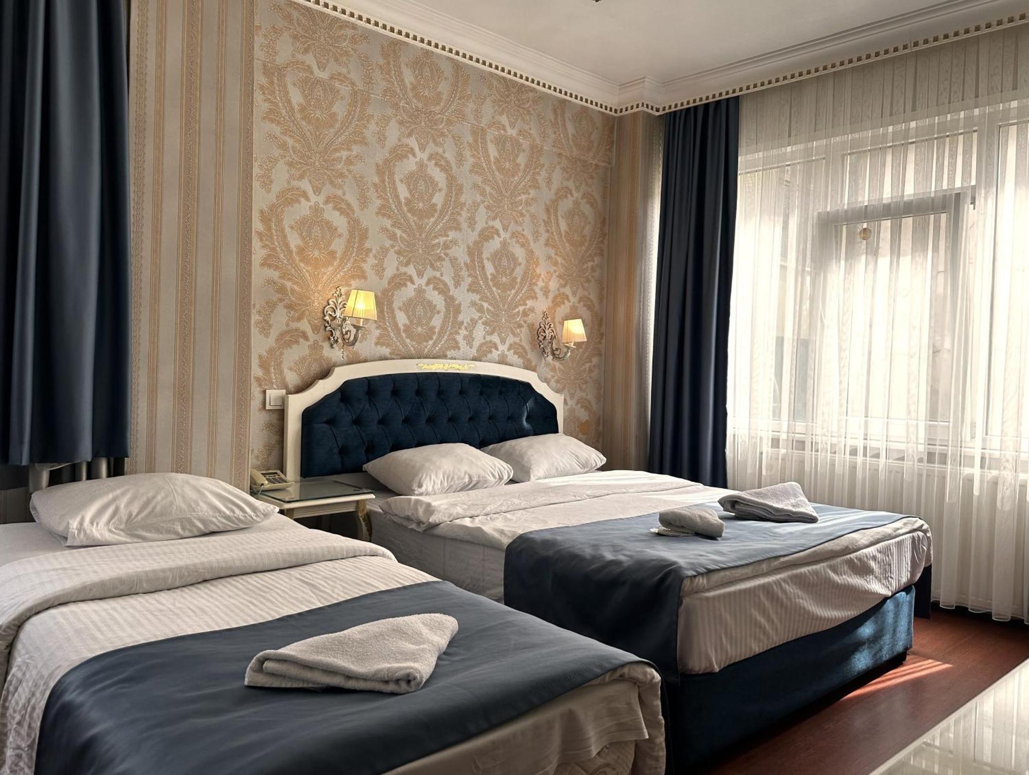 The Istanbul Alyon Hotel Taksim Exterior photo