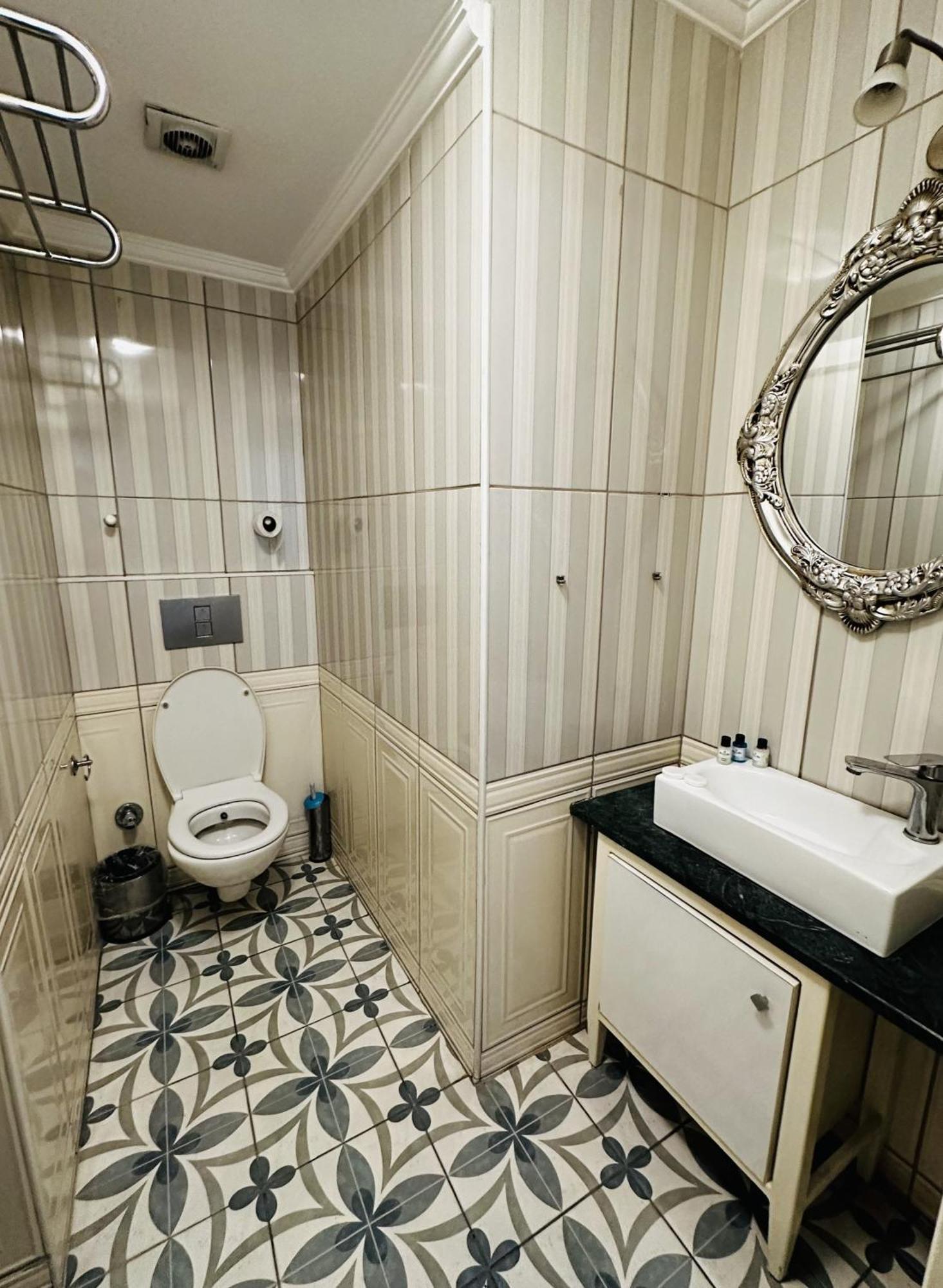 The Istanbul Alyon Hotel Taksim Exterior photo